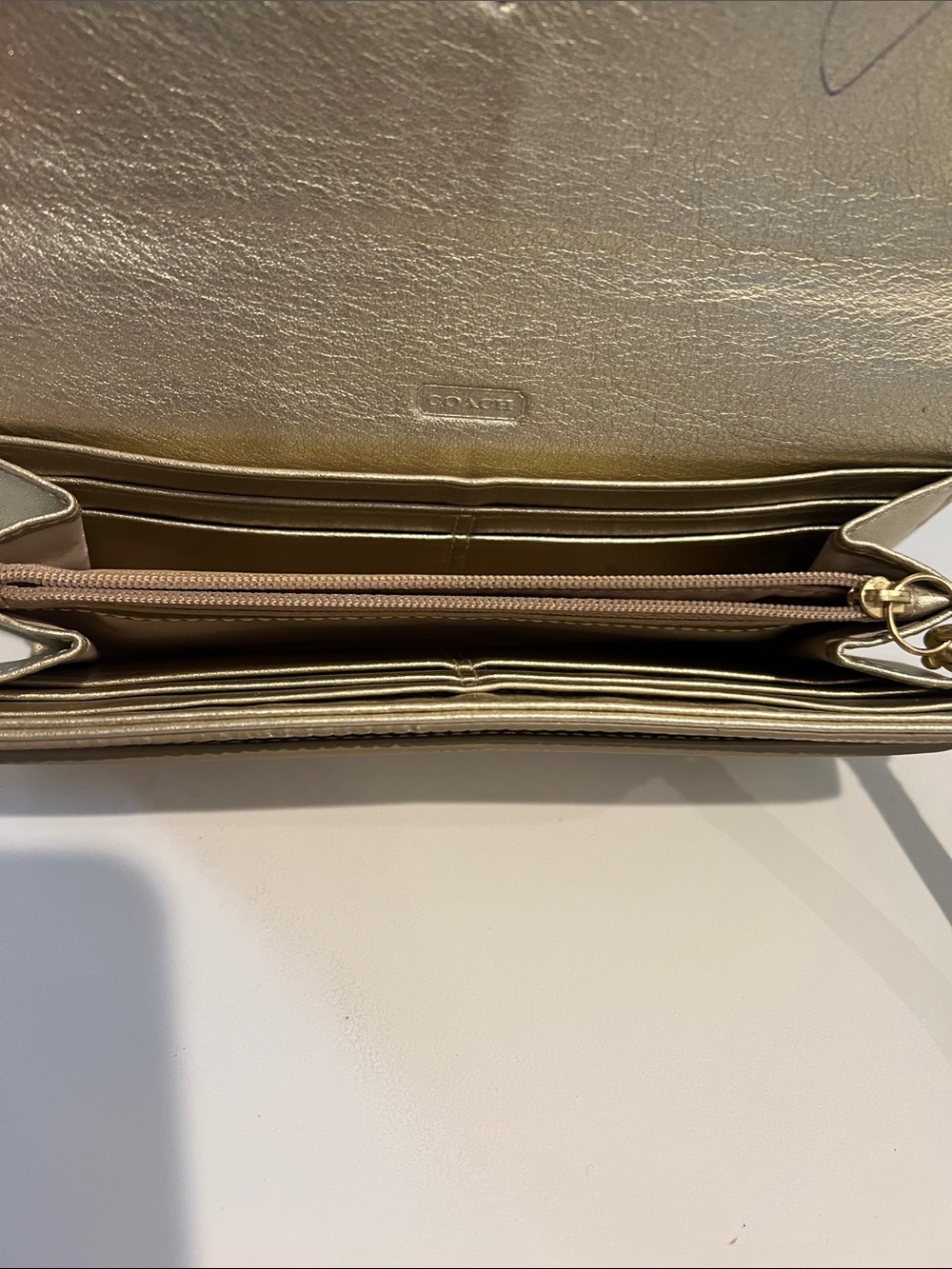 Coach Metallic Gold Textured Wristlet Clutch - Picture 5 of 6